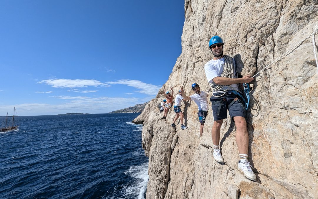 Via corda du Tour du Bec à Sormiou : une aventure verticale au cœur des Calanques